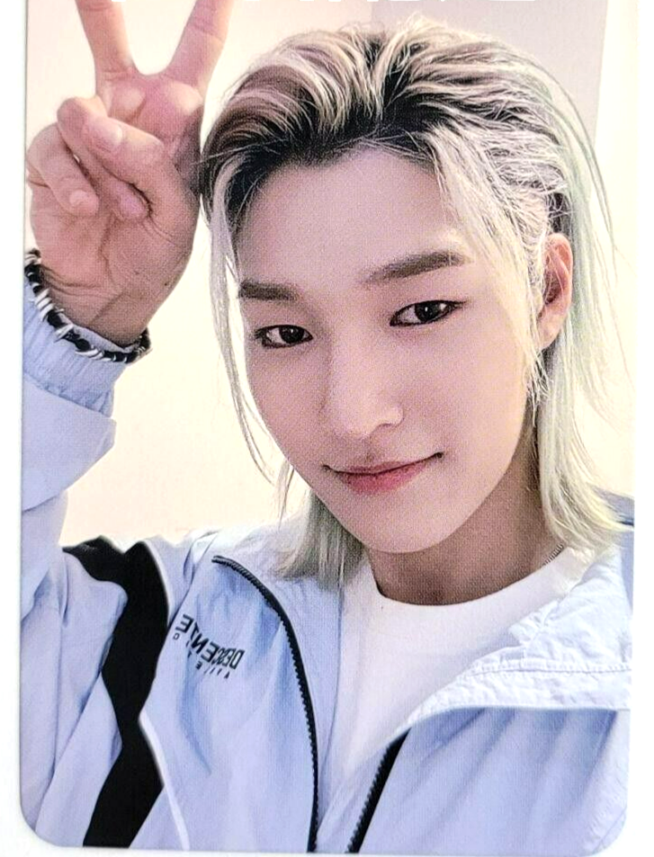 OnlyOneOf Rie リエ 落書き,コメント,サイン入りチェキ ポラ 【公式通販】