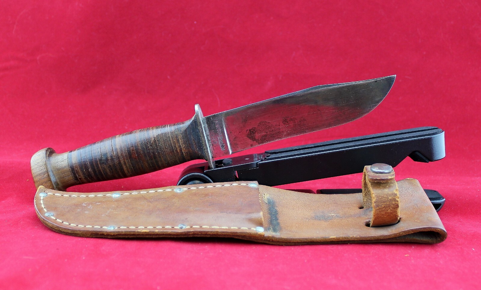 WWII USN Mark 1 Fighting Knife Robeson Shuredge No.20 w
