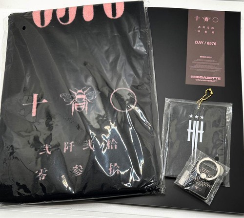 the GazettE PAMPHLET DAY / 6576 パンフレット s-l400.jpg