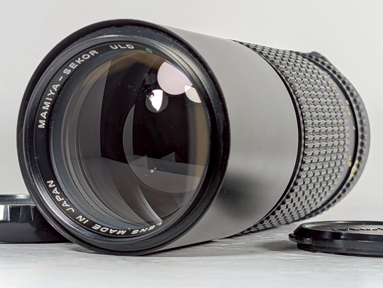 美品 MAMIYA-SEKOR ULD C 300mm1:5.6 N Mamiya-Sekor C 300mm F/5.6 ULD N | LENS-DB.COM