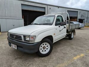 2001 Toyota Hilux RZN147R Workmate 4x2 White 5 Speed Manual Cab Chassis Kelvin Grove Brisbane North West Preview