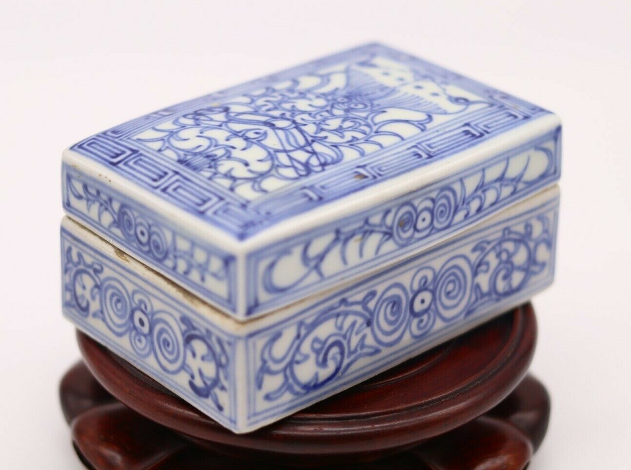 * antique box ୨୧ * ブルーの小花柄 19世紀の古い 紙箱 $_57.JPG?set_id=8800005007