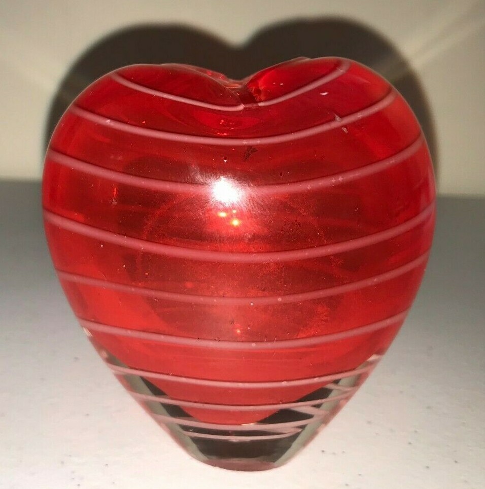 Red Swirl Heart Shaped Heavy Glass Paperweight Vase