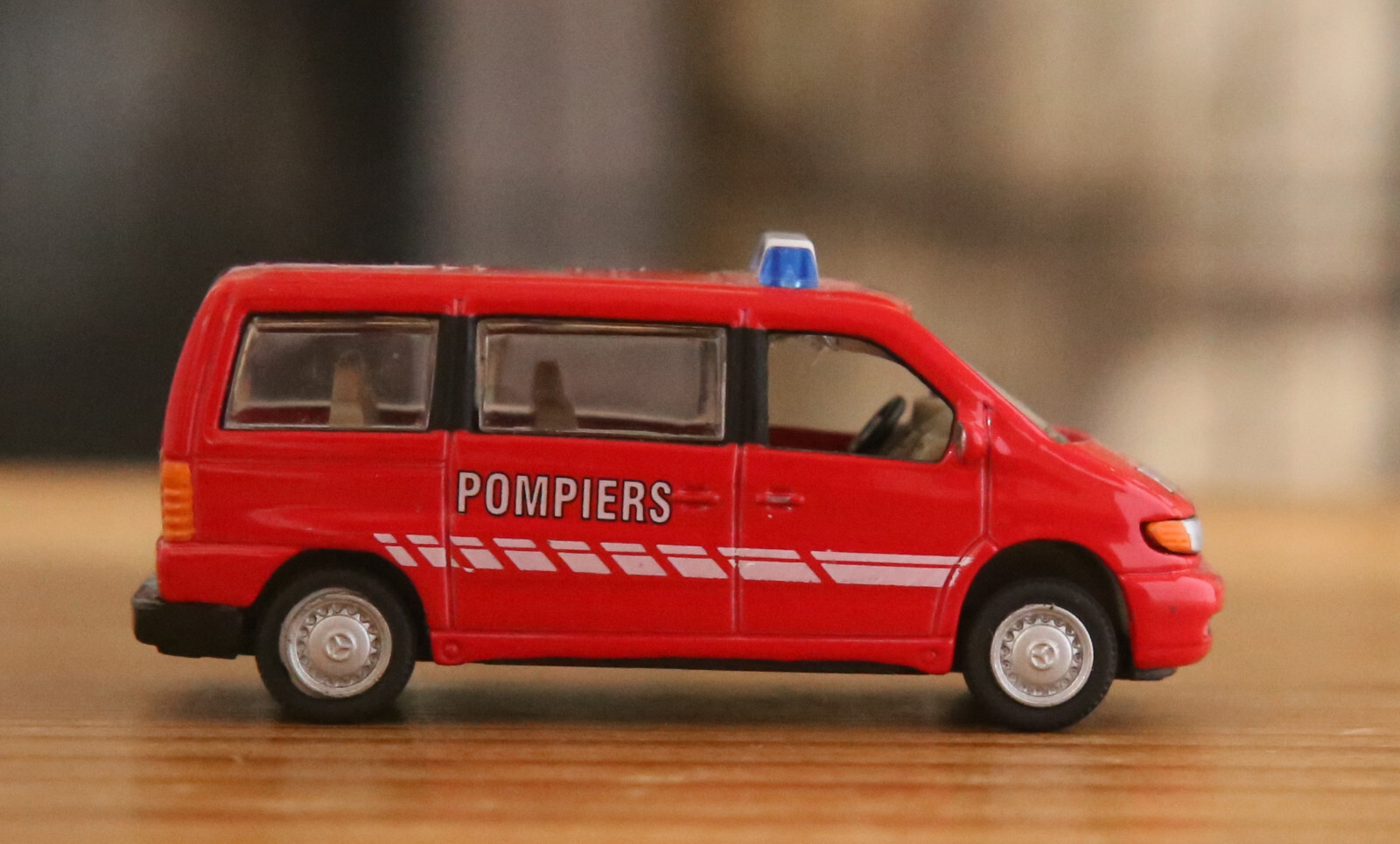 Diecast Model - Hongwell 1:72 Scale - Mercedes Benz Vito Van