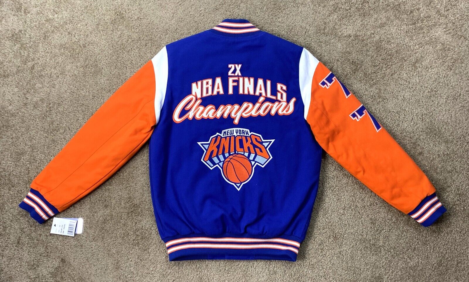 Knicks Jacket New York 2 TIME NBA FINALS CHAMPIONSHIP FALL Knicks Jacket New York 2 TIME NBA FINALS CHAMPIONSHIP FALL