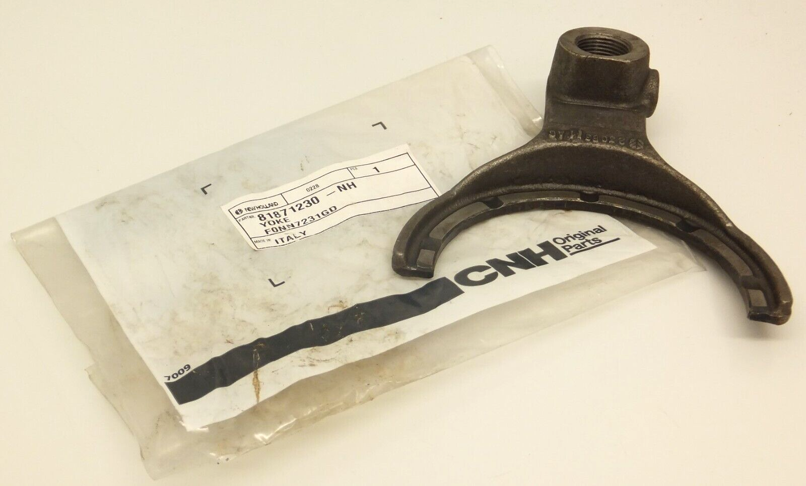81871230 Transmission Shift Fork (Creeper) Fits Ford New