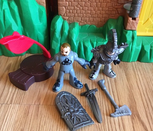 Imaginext Eagle Talon Castle Play Set W Accessories & Figures Fisher-Price 2012!