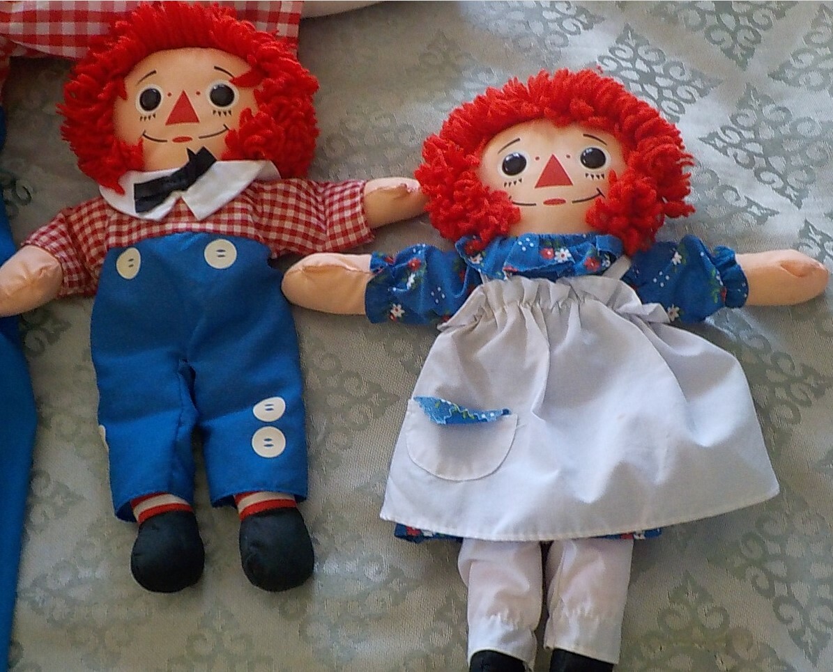 Vintage Raggedy Andy & Anne Lot Stuffed Dolls Baby Bedding Crib Bumper