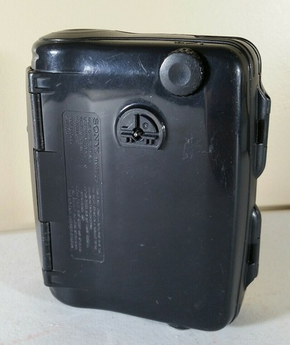 Sony Sports Walkman AM/FM Radio Cassette Tape Player WM-FS473 With Headphones