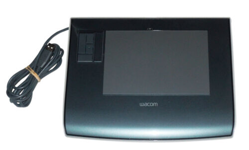 Wacom Intuos Pro Paper Edition L Size A4 Pen Tablet PTH-860 Wacom Intuos Pro Paper Edition L Size A4 Pen Tablet PTH-860