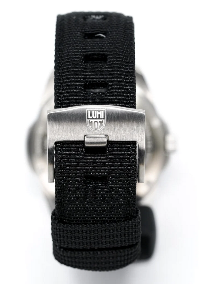 Pre-owned Luminox Atacama Adventurer Sapphire Crystal Black Dial Men's Field Watch Xl.1761