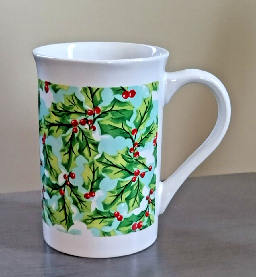 Green Holly Berries And Leaves 11 Oz