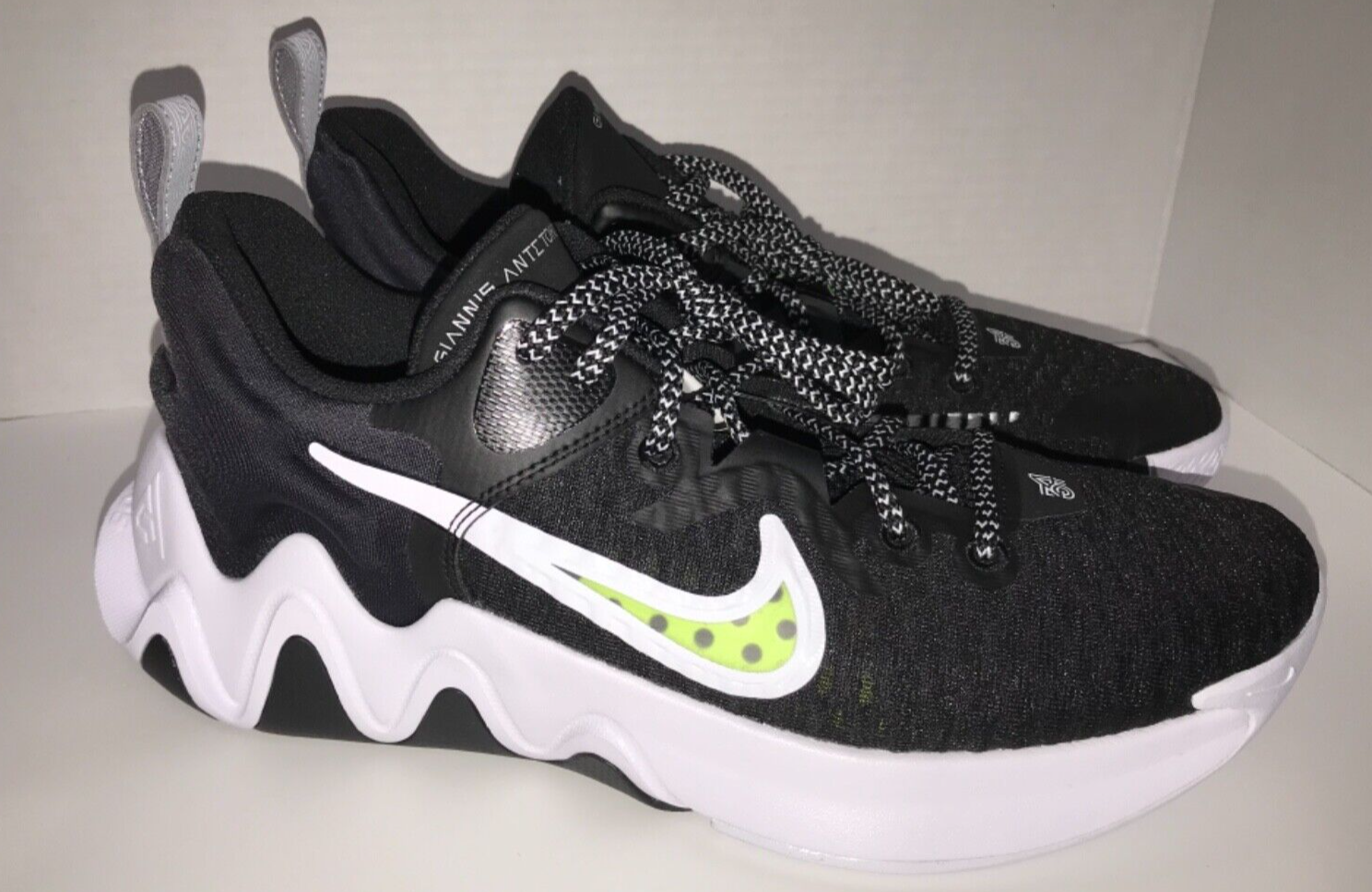 Nike Giannis Immortality Black Volt Basketball Shoes CZ4099