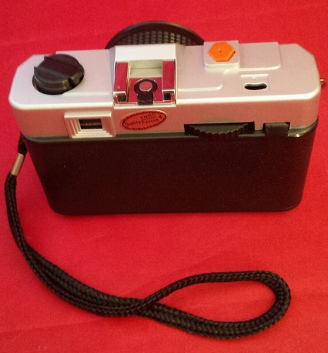 Vtg Fotex 35mm Camera W/ Original Box Flash Case Instructions Taiwan UNTESTED