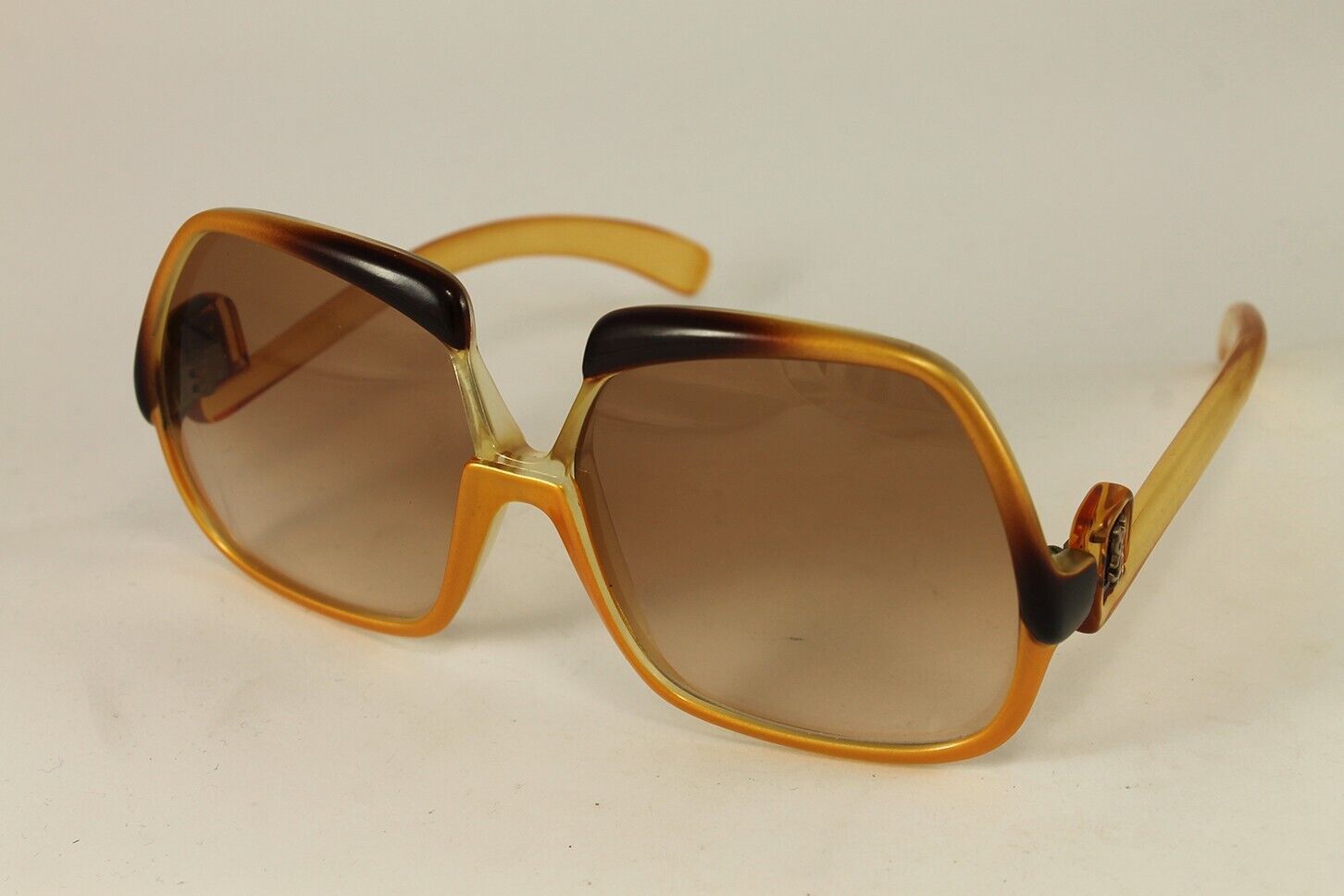 1980's Vintage YVES SAINT LAURENT 7777 French Ladies 1980's Vintage YVES SAINT LAURENT 7777 French Ladies