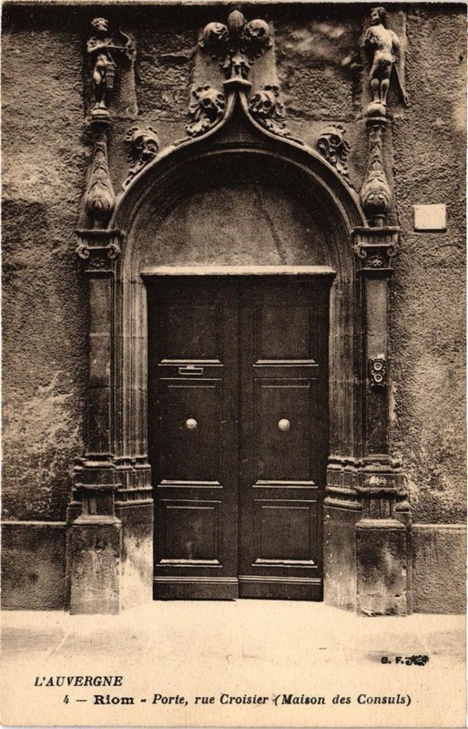 Cpa Riom - Porte Rue Croisier (250469)