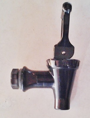 RUBBERMAID COMMERCIAL BEVERAGE SPIGOT