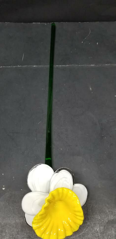 MURANO ART STYLE WHITE YELLOW RUFFLE CENTER LONG STEM GLASS FLOWER 19 1/2