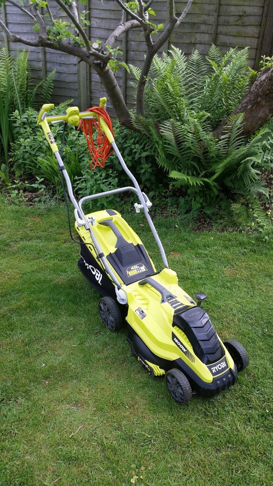 RYOBI Electric Lawn Mower Beautiful Condition in Abergavenny