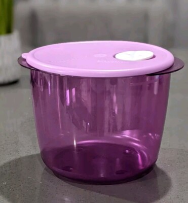 Tupperware Rock N Serve Round  Microwave Container 12 Cup Lilac Color  New