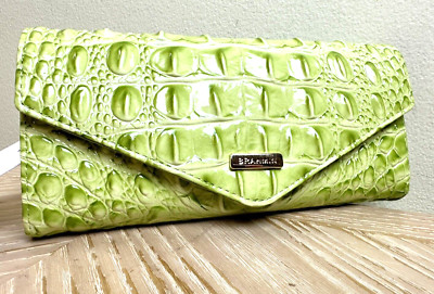NWT BRAHMIN KIWI MELBOURNE VERONICA LIGHT LIME GREEN LEATHER ENVELOPE WALLET
