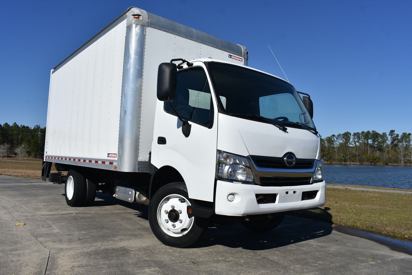 2018 Hino   28112 Miles White Other 4 Automatic