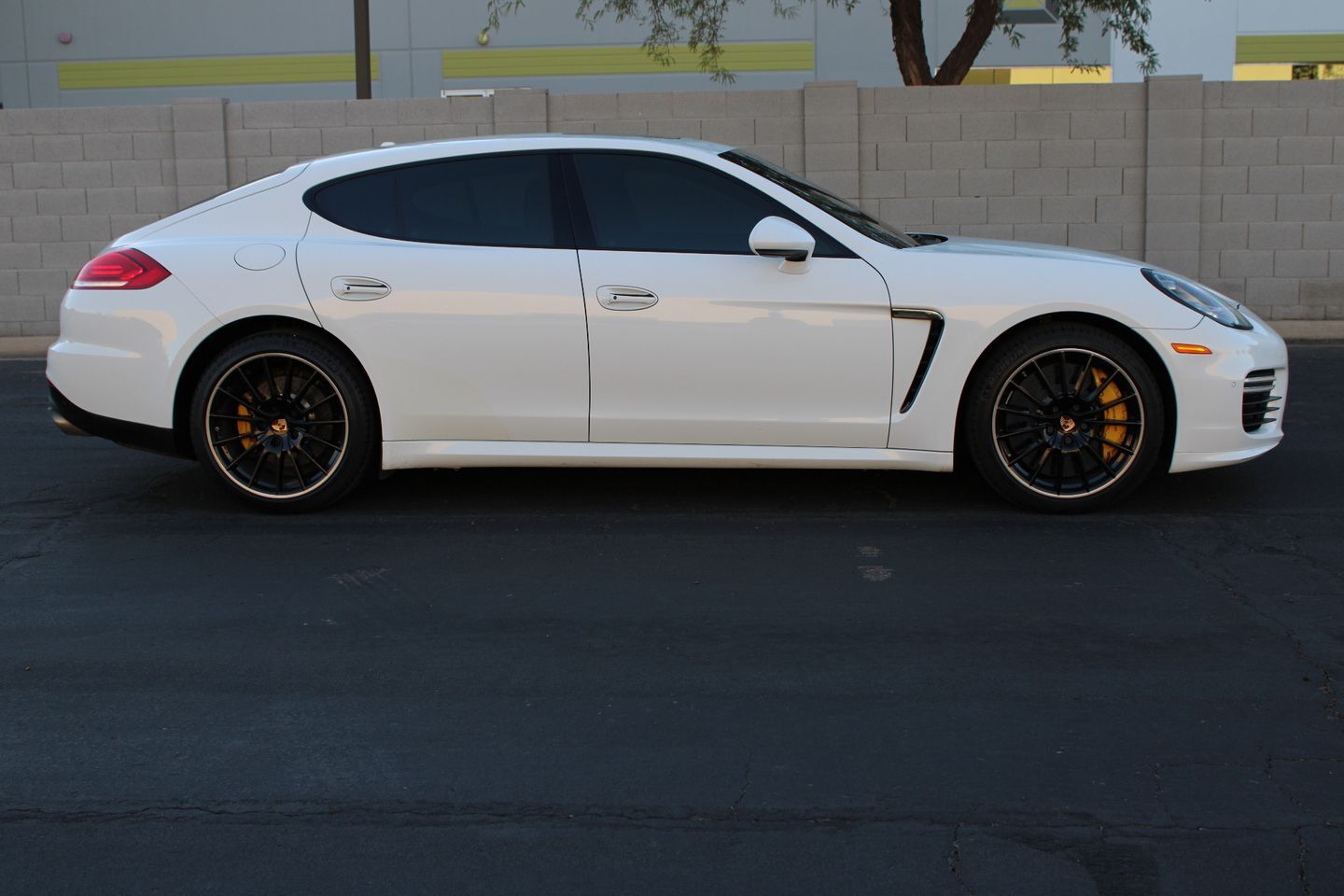 Owner 2015 Porsche Panamera, White with 60008 Miles available now!