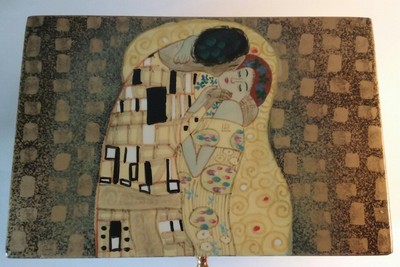 Gustav Klimt Kiss Hinged Jewelry Trinket Box