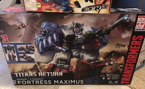 ロボット Transformers Titans Return Fortress Transformers Generations Titans Return Fortress Maximus
