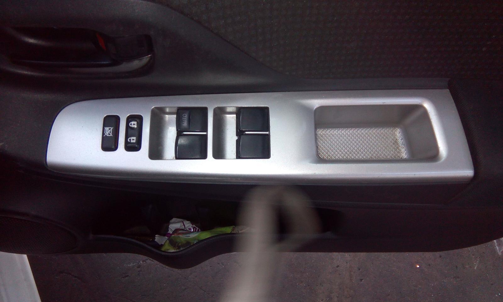 TOYOTA YARIS NCP13# 08/2011-12/2019 COMBINATION FLASHER/HEADLAMP SWITCH - thumbnail 9