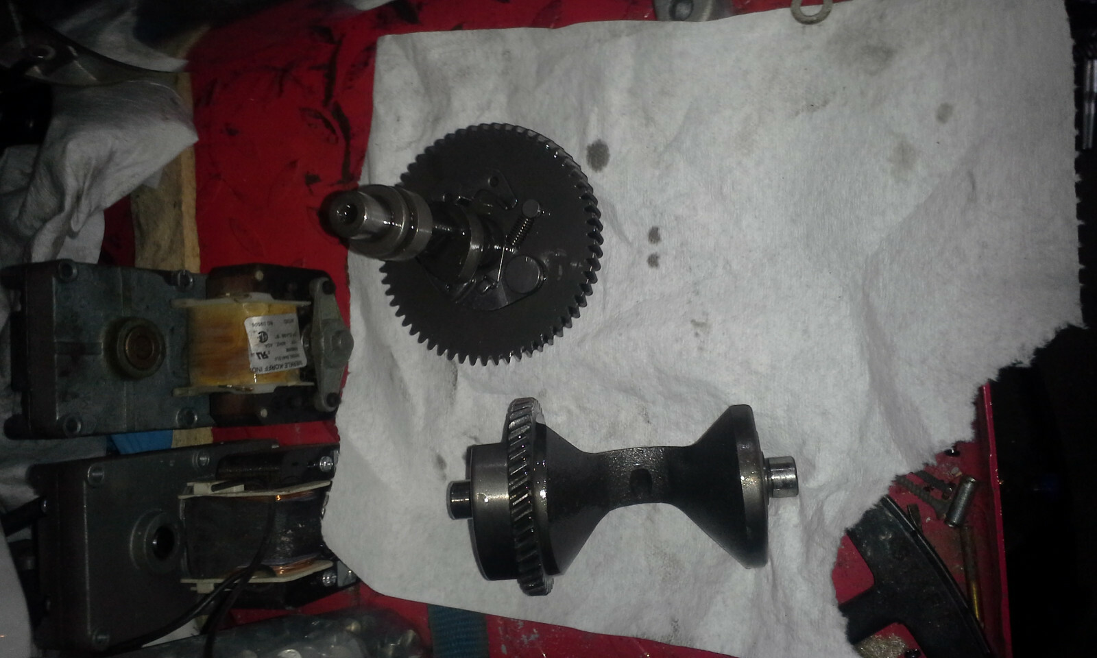 DuroMax XP10000E Generator Cam shaft from 18 hp engine motor