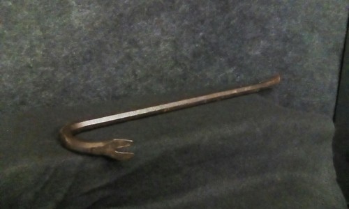 Antique Vintage Tools Steel Nail Puller Pry Crow Bar