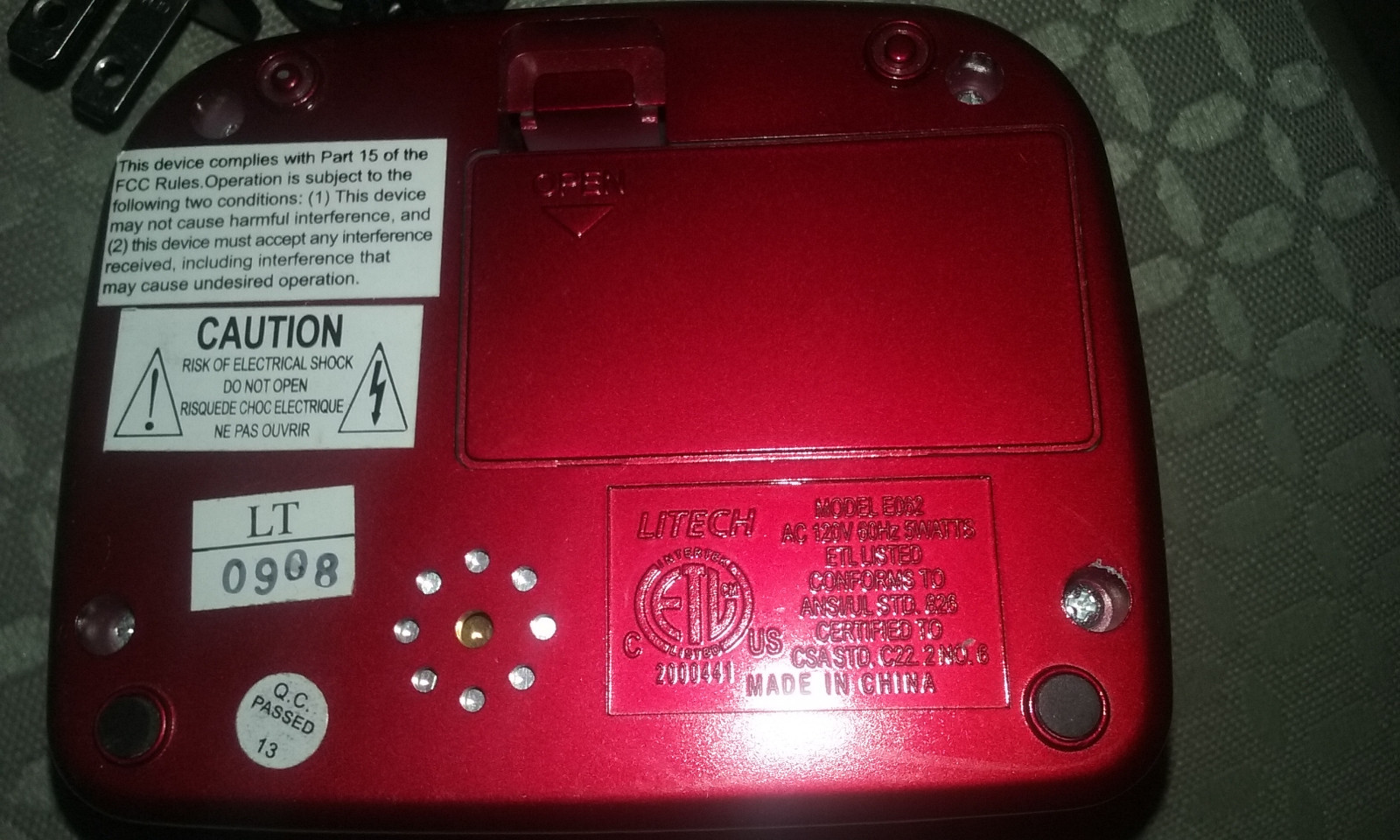 LITECH Digital Alarm Clock E062 Red  Small Snooze Alarm Tested