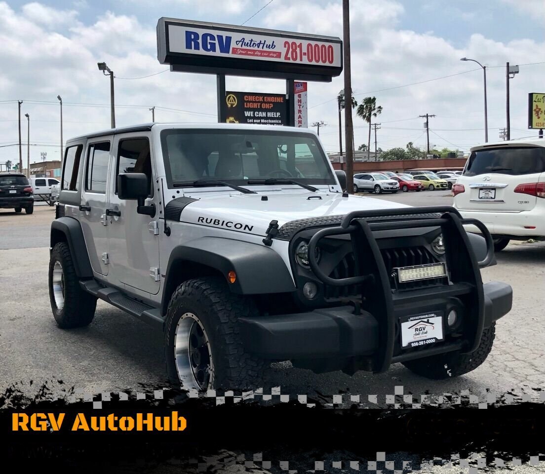 2015 Jeep Wrangler Unlimited Rubicon 4x4 4dr SUV White SUV 3.6L V6