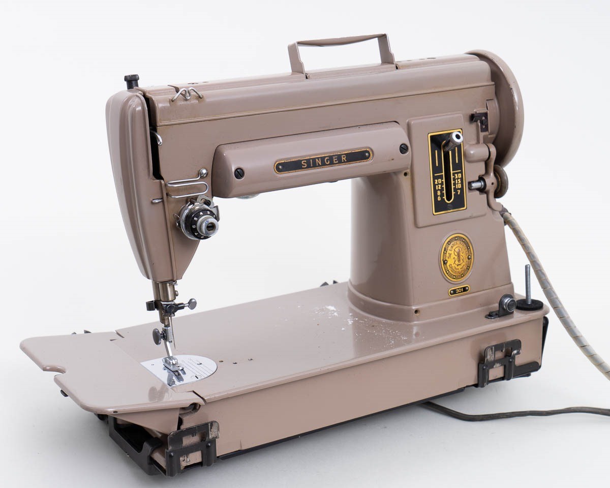 Vintage Singer 301 Slant Needle Sewing Machine, Heavy Duty Family/School Use