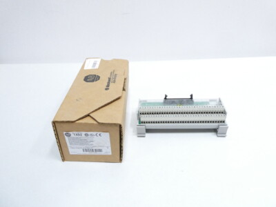Allen Bradley 1492-IFM40F-FS120A-4 40pt Isolated Fusible Interface Module Ser C