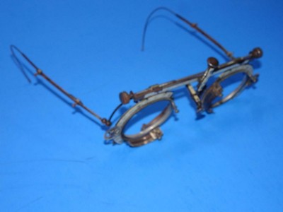ANTIQUE OPTOMETRY OPTOMETRIST EYE EXAM GLASSES STEAMPUNK.