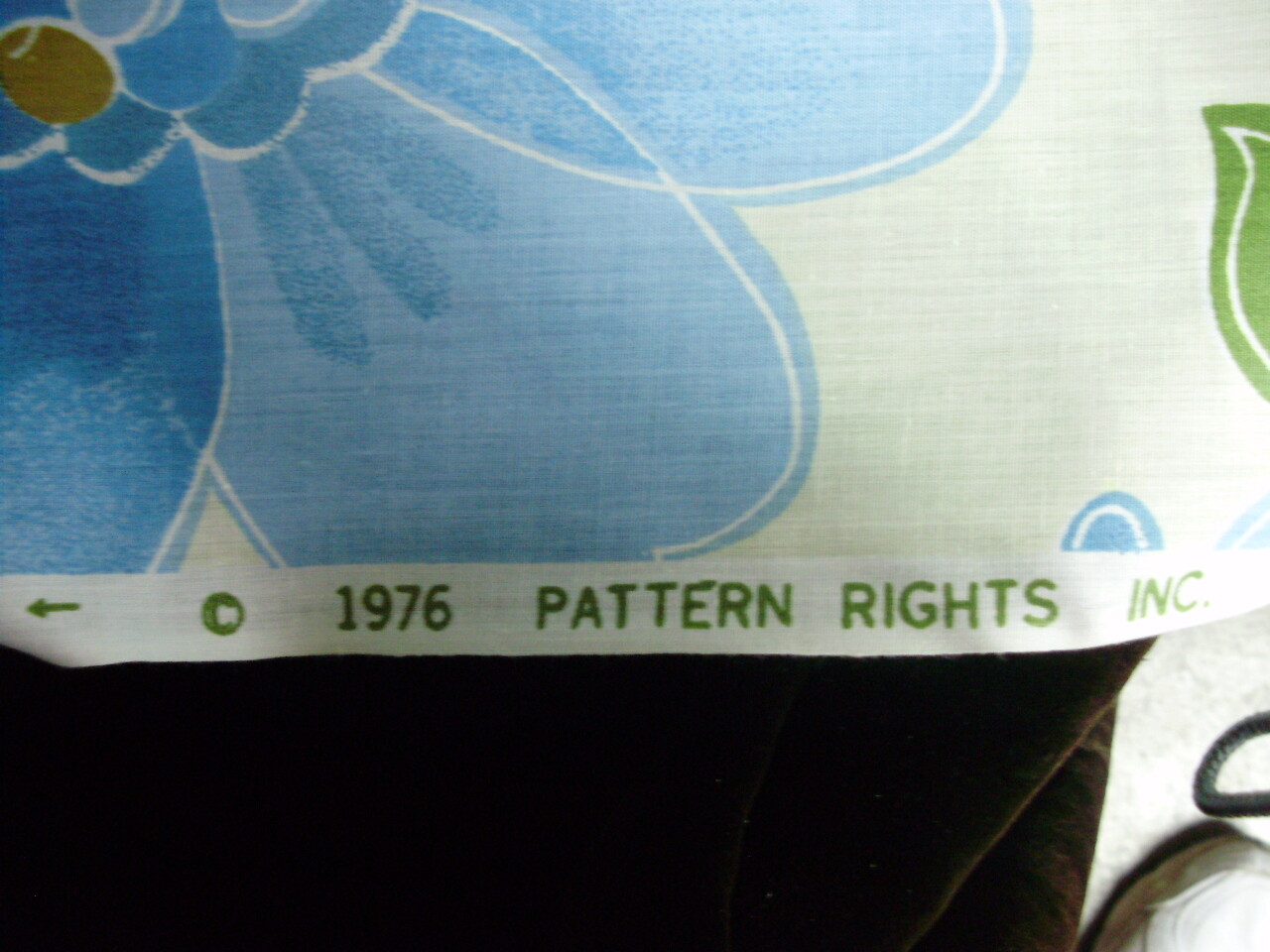 VINTAGE WAYFAIR CHERRY BLOSSOM FABRIC 1976 46