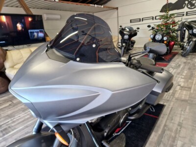 Victory Cross Country, Magnum 10-17 windshield 12'' Aero Dark Tinted by AJ_BAGGER