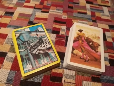 Coppia Di Mazzi Di Carte Da Gioco BARCELLONA SPAGNA  / NEW ORLEANS USA
