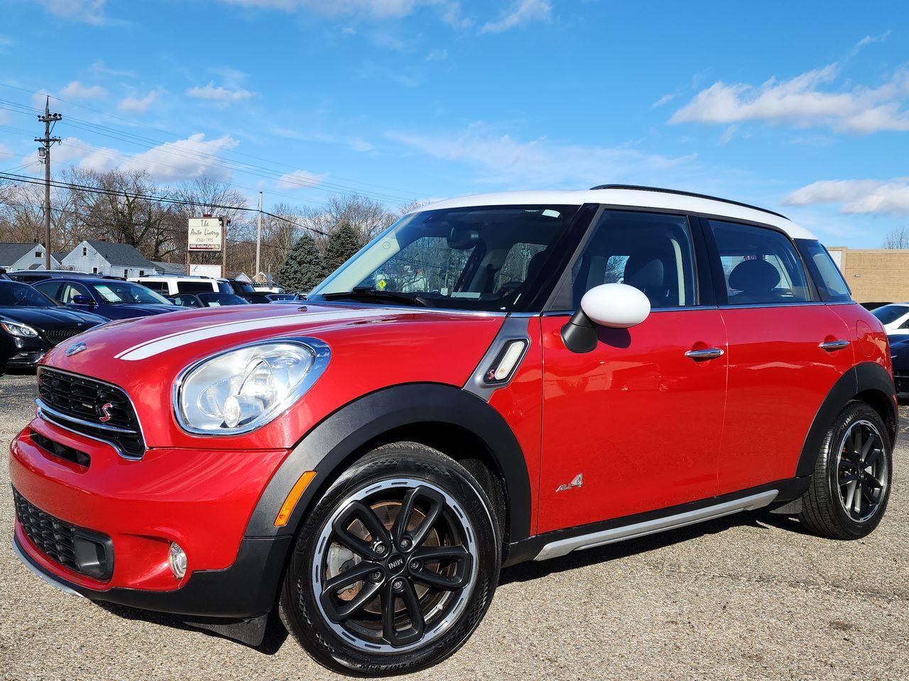 2015 MINI COUNTRYMAN, BLAZING RED METALLIC with 138160 Miles available now!