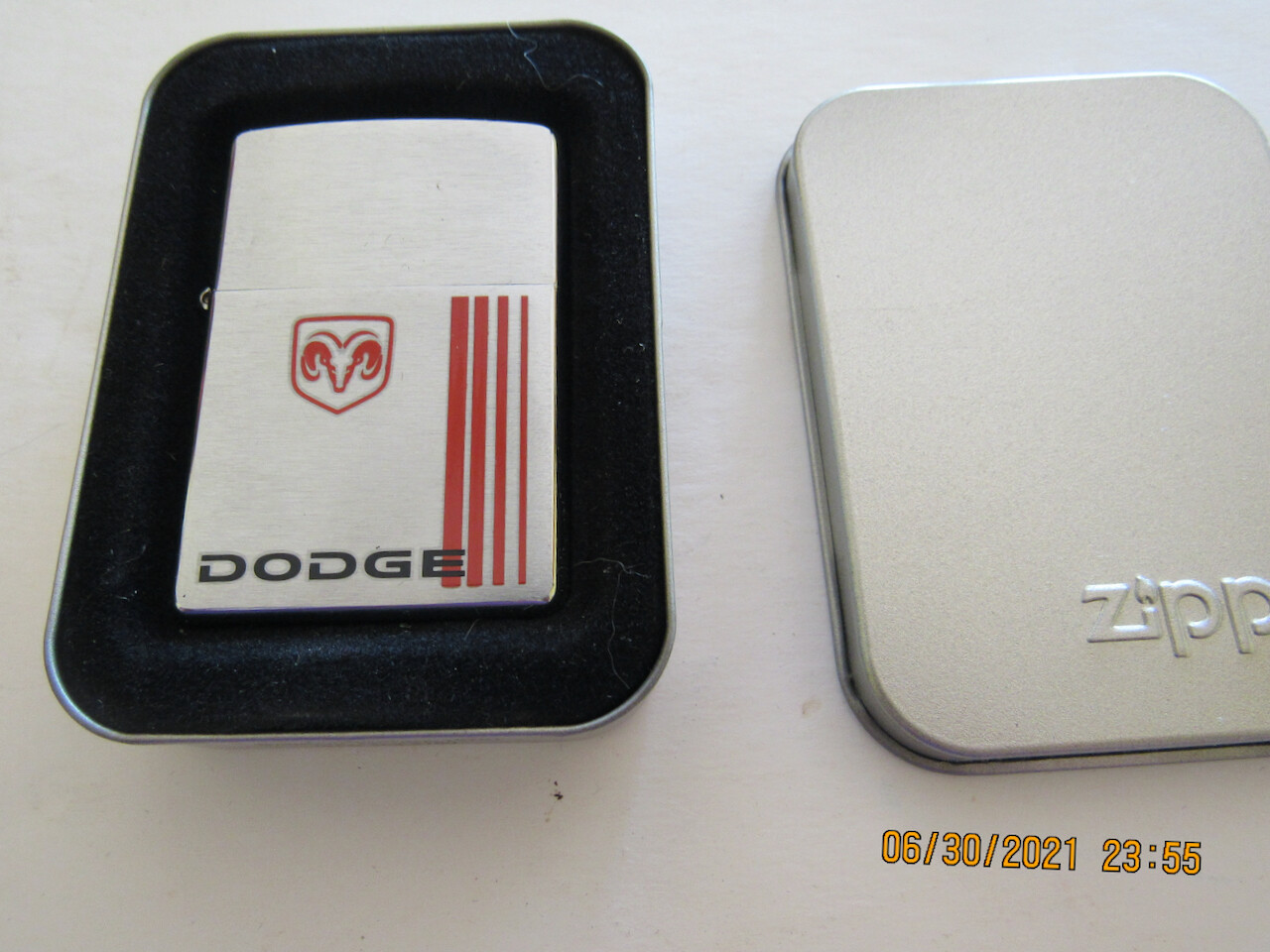 ZIPPO LIGHTER DODGE..RED STRIPE..NIBのeBay公認海外通販