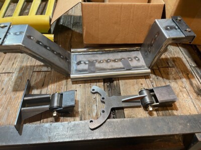 Transfer Case Mounting Bracket Ford NP205 Married Crossmember 4x4 TCM