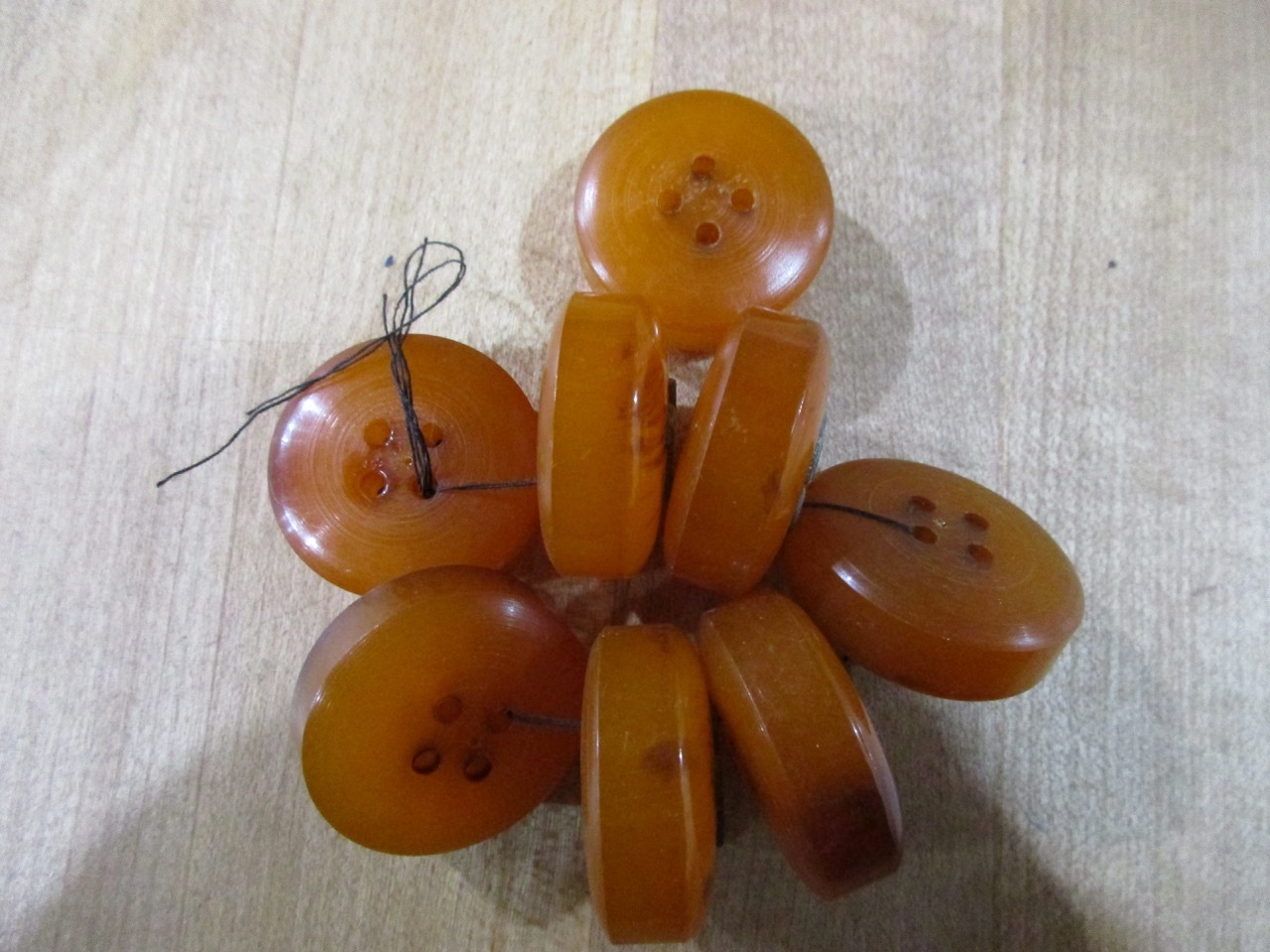 Vintage 8 Matching  Glass  Buttons >