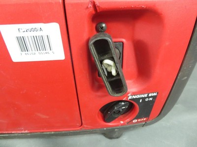 Honda EU Inverter 2000i 12V 8A Portable Red Generator Ships to PR - Puerto Rico