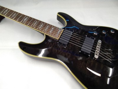 SCHECTER DIAMOND SERIES HELLRAISER Electric Guitar