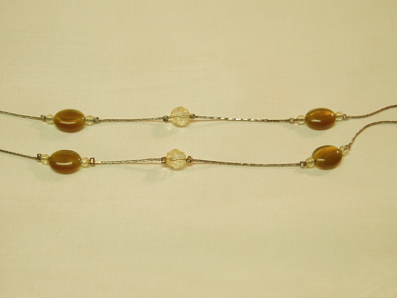 Vintage Women’s Silver With Beads Eyeglass Sunglass Strand Retainer Holder