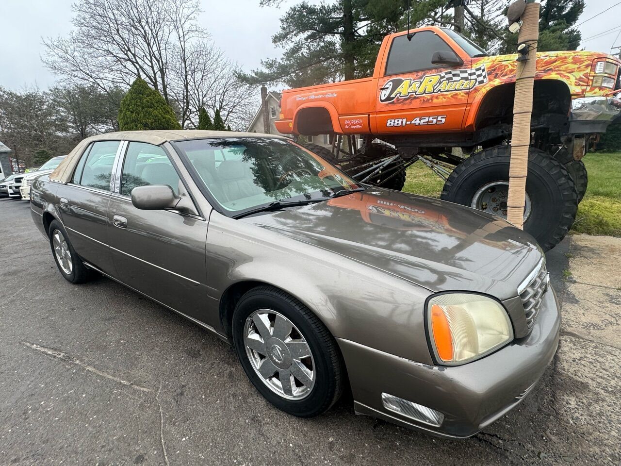 Owner SILVER Cadillac DeVille with 165249 Miles available now!