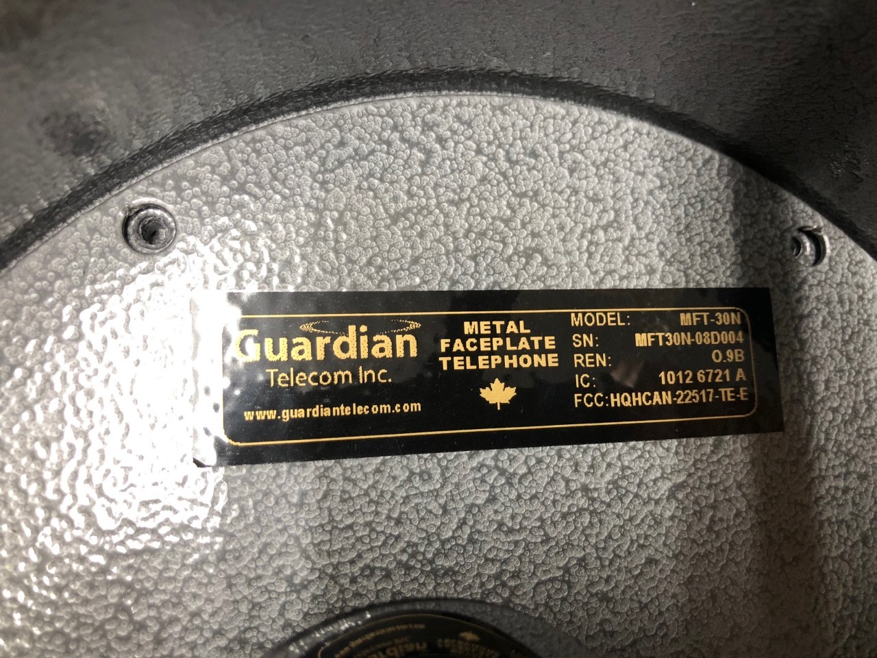 Guardian telecom inc. MTF-30n telephone, Weatherproof sets with locking encloser