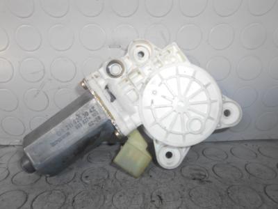 Motorino alzacristallo anteriore destro MERCEDES CLASSE E A2118203042 (2003)